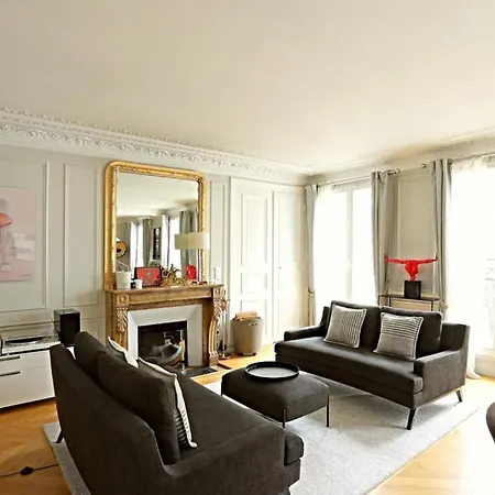 Luxurious Flat Place Vendome شقة *