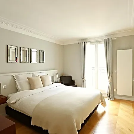 Luxurious Flat Place Vendome شقة *