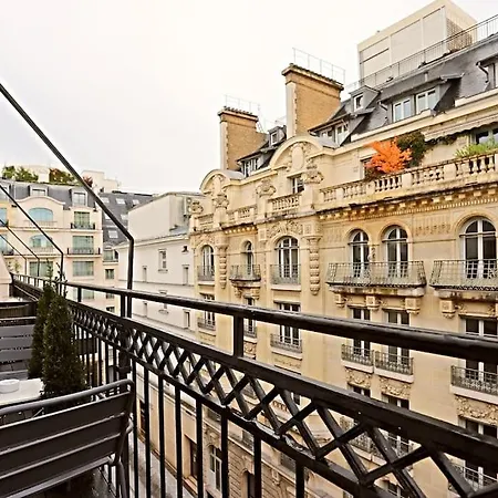 Luxurious Flat Place Vendome شقة *
